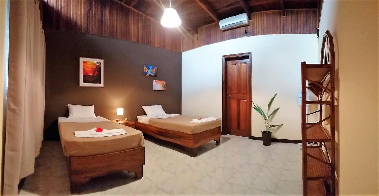 Morpheus Exotica Lodge Puerto Viejo de Talamanca Extérieur photo